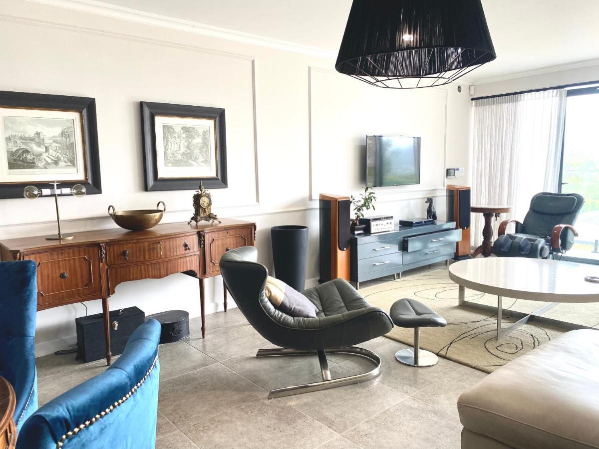 Constantia View Operational During Loadshedding Apartment *