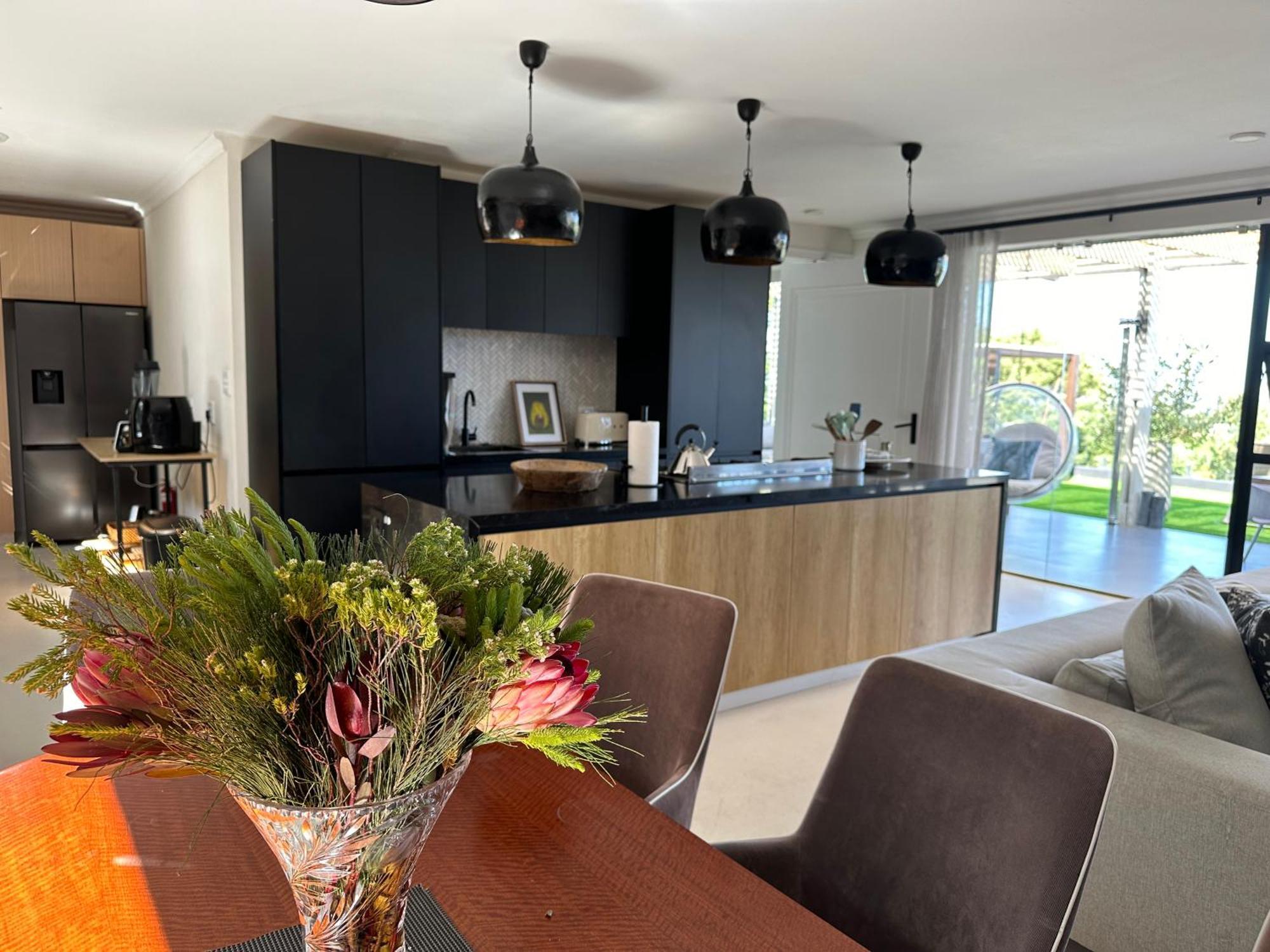Apartment Constantia View Operational During Loadshedding Cape Town