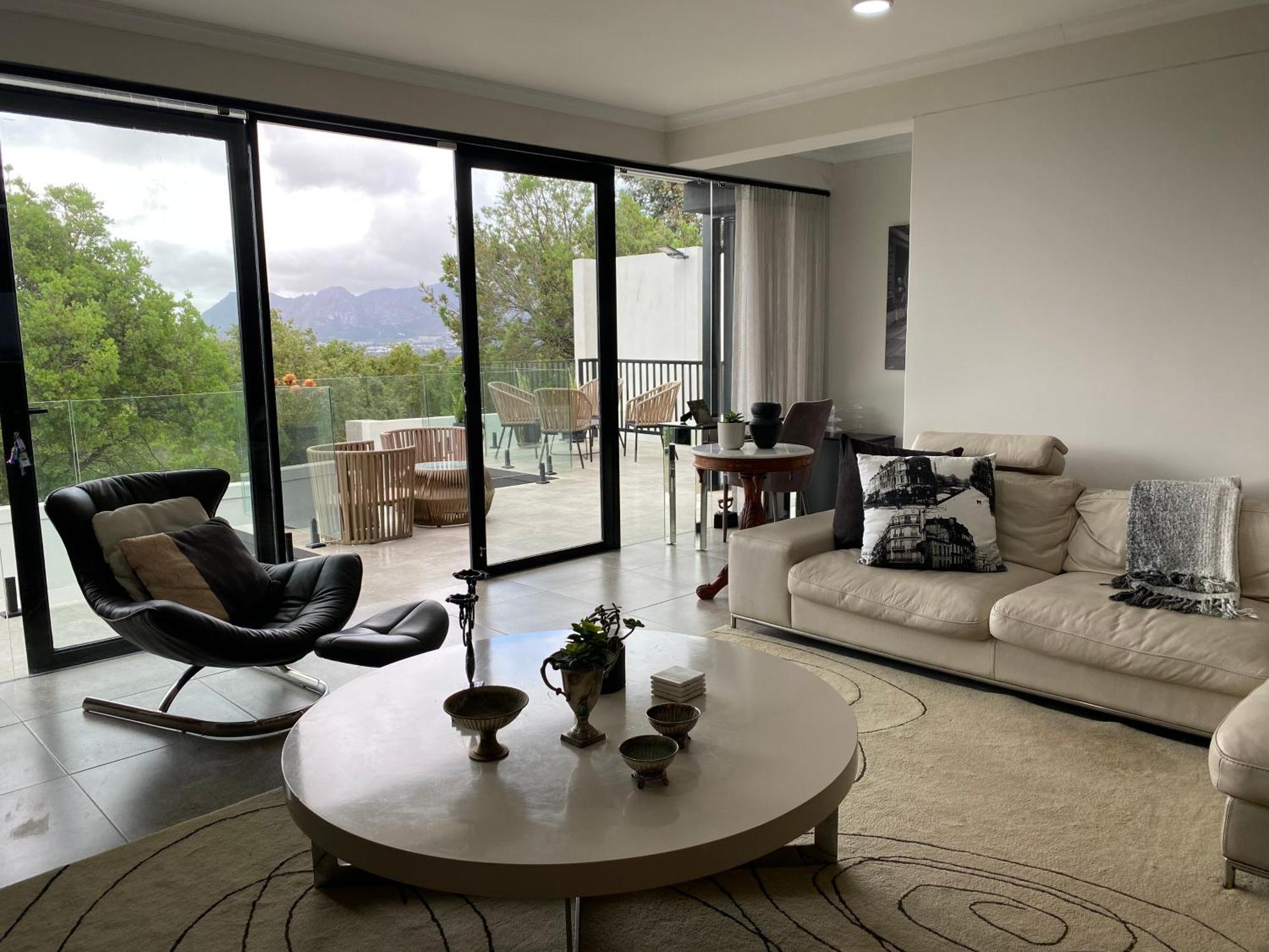 Apartment Constantia View Operational During Loadshedding Cape Town